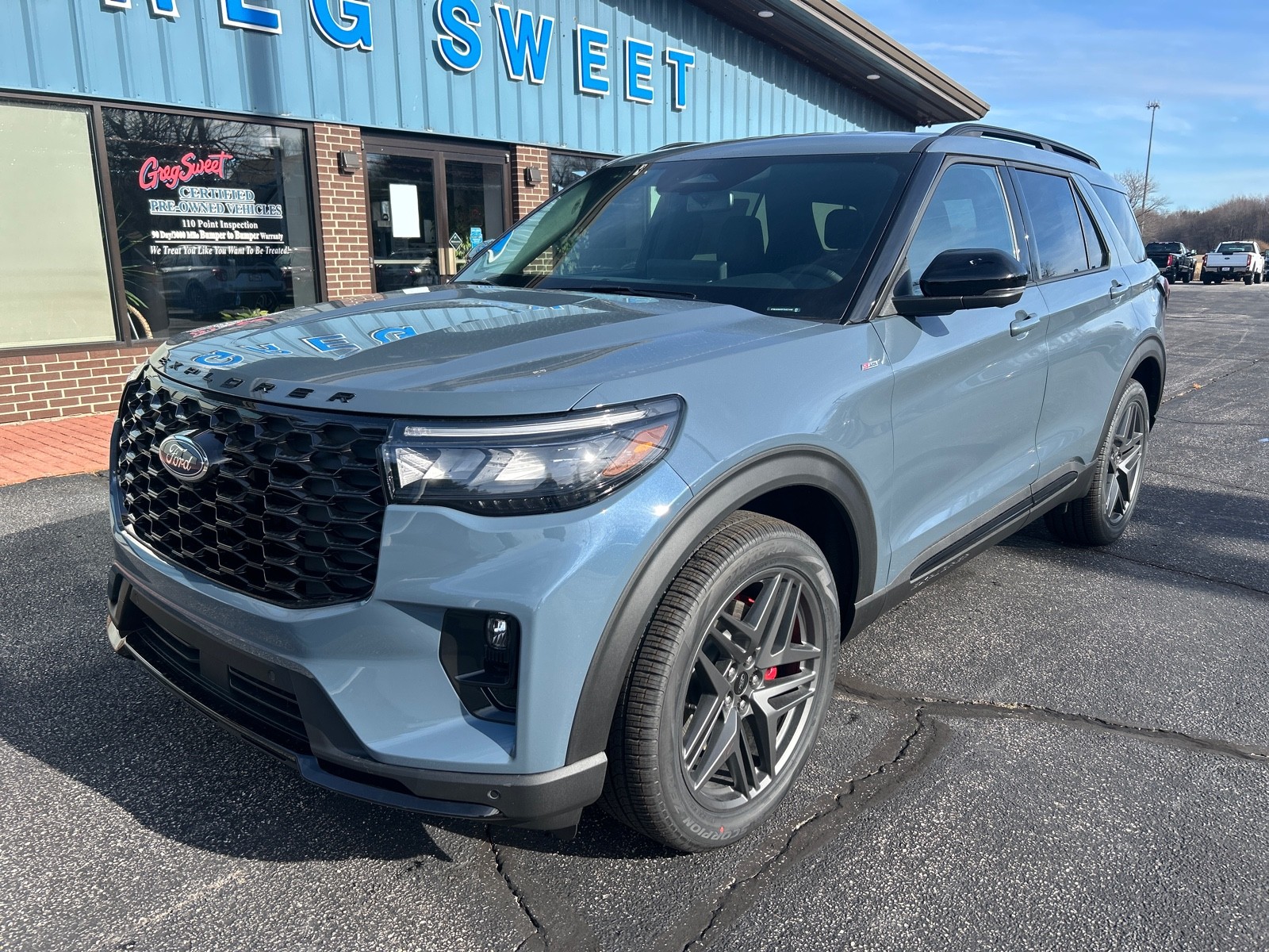 2026 Ford Explorer ST-LINE's photo