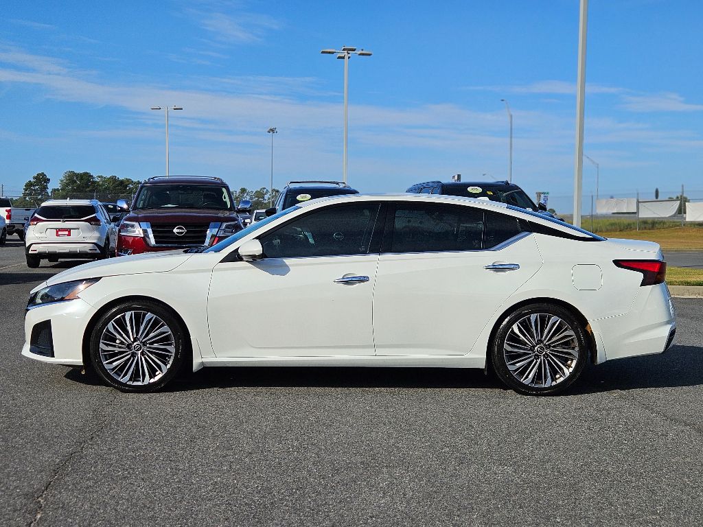 2024 Nissan Altima 2.5 SL photo 4