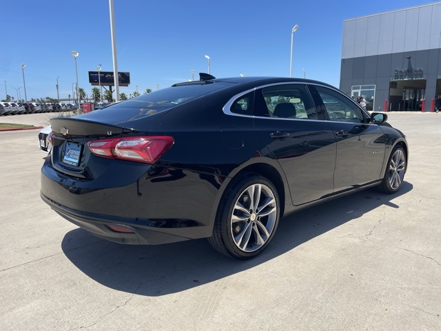 2024 Chevrolet Malibu Premier 2LT photo 3