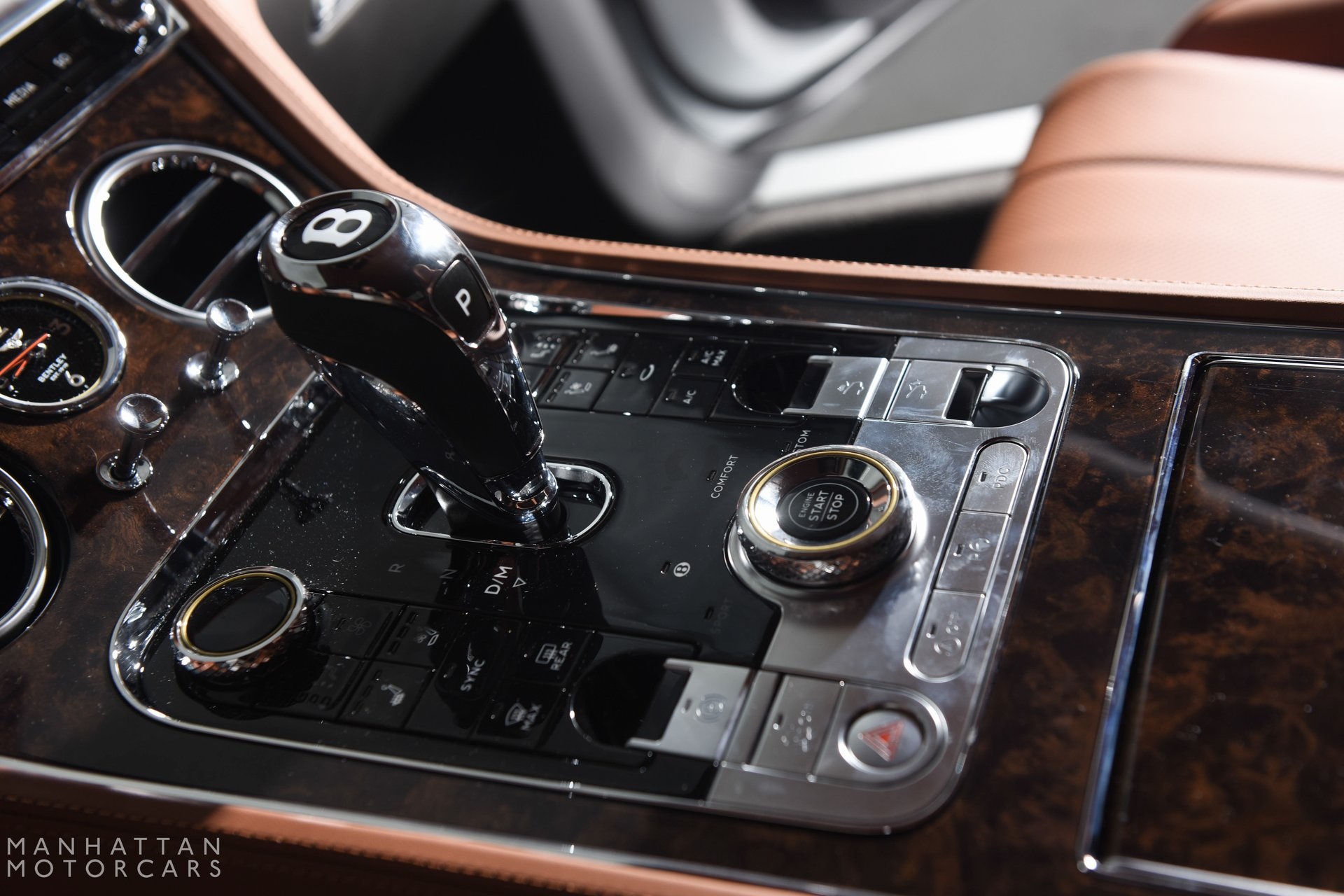 2024 Bentley Continental GT V8 photo 19