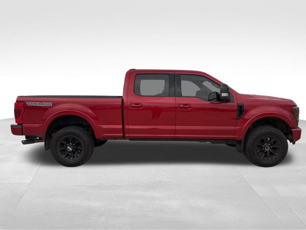 2022 Ford F-250 photo 2