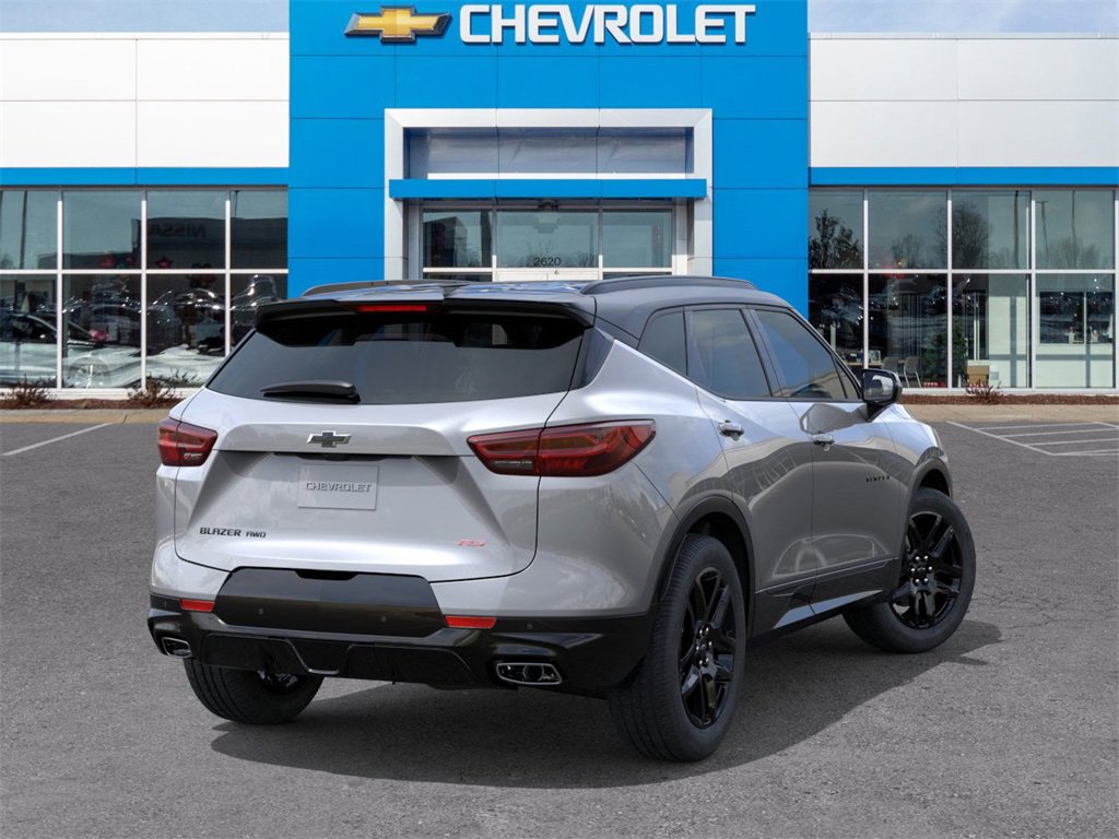 2025 Chevrolet Blazer RS photo 3