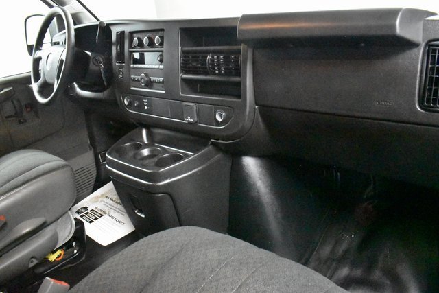 2023 Gmc Savana Cargo 2500 photo 11
