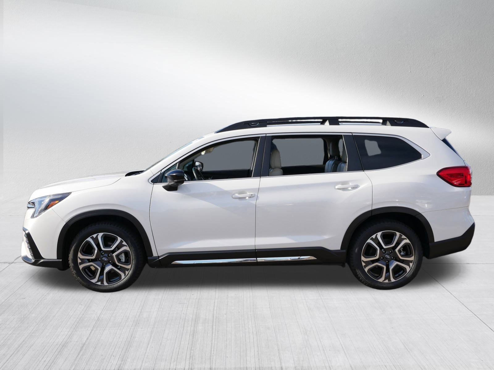 2024 Subaru Ascent Limited photo 4