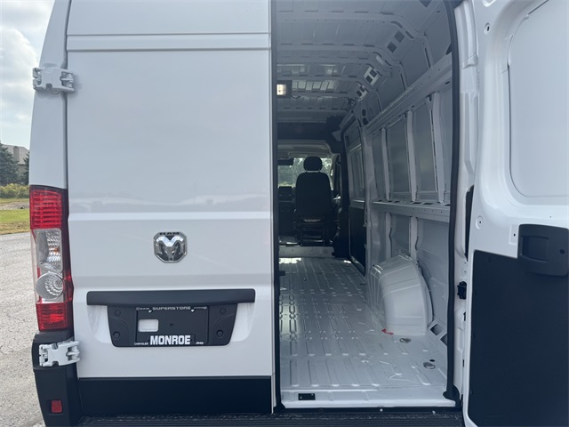 2026 Ram ProMaster 3500 photo 16