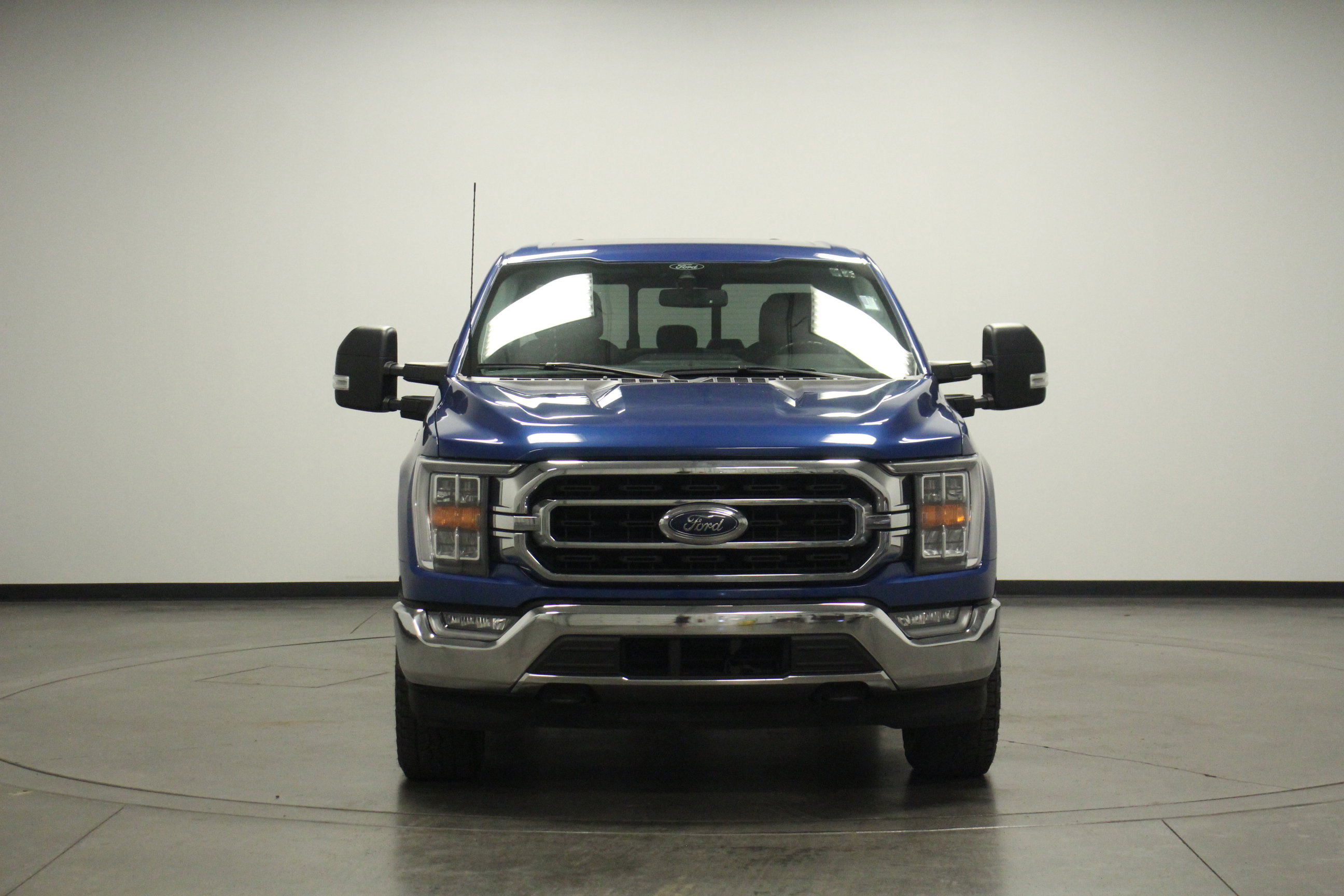 2022 Ford F-150 XLT photo 2