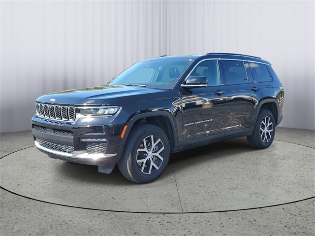 2024 Jeep Grand Cherokee Limited photo 3