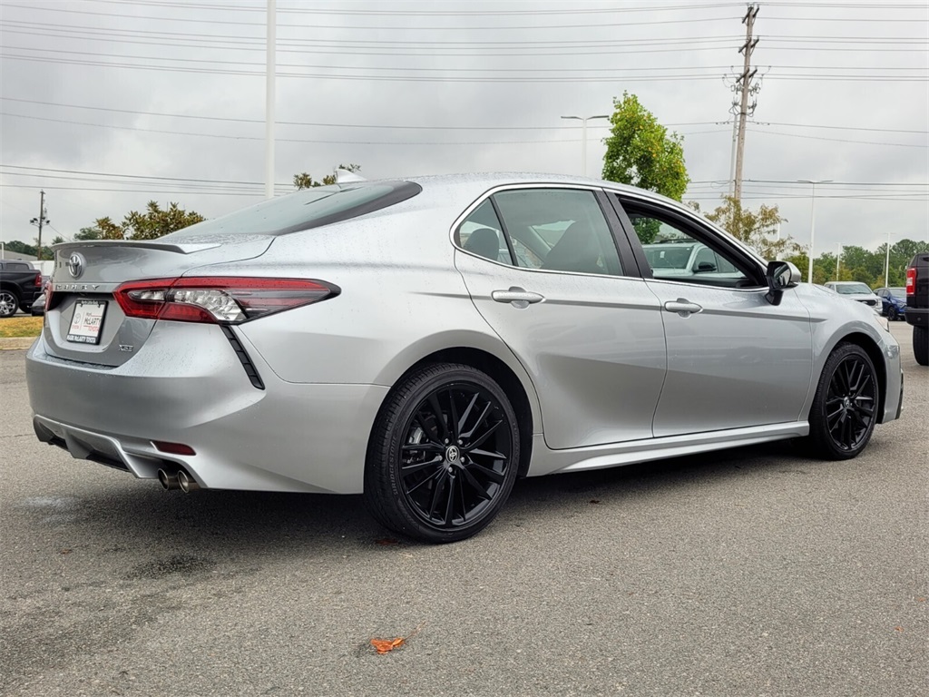 2023 Toyota Camry XSE photo 3