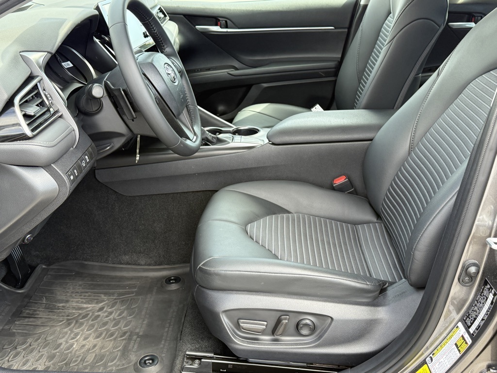2024 Toyota Camry SE photo 17