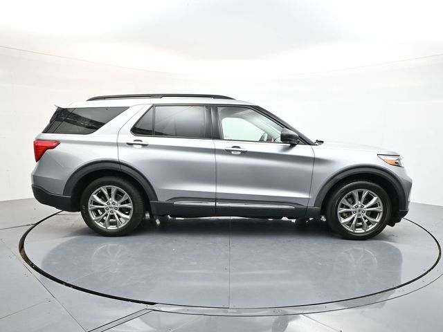 2020 Ford Explorer XLT photo 4