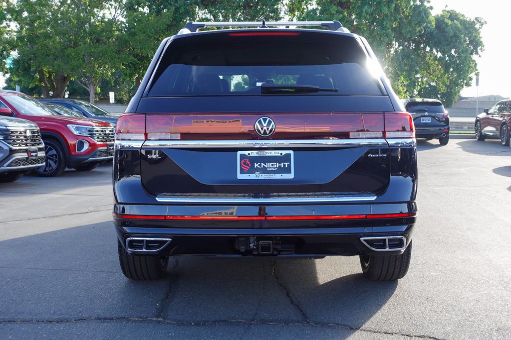 2025 Volkswagen Atlas SEL Premium R-Line photo 9