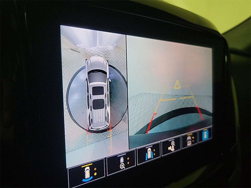 2023 CHEVROLET TRAVERSE - Image 19