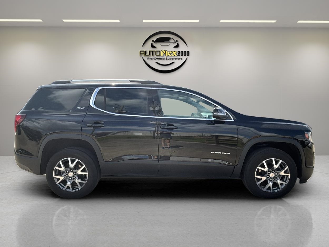 2023 Gmc Acadia SLT photo 3