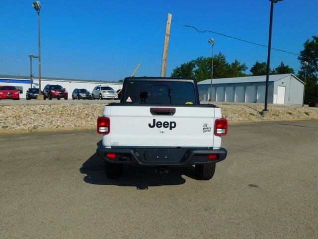2021 Jeep Gladiator Willys photo 3