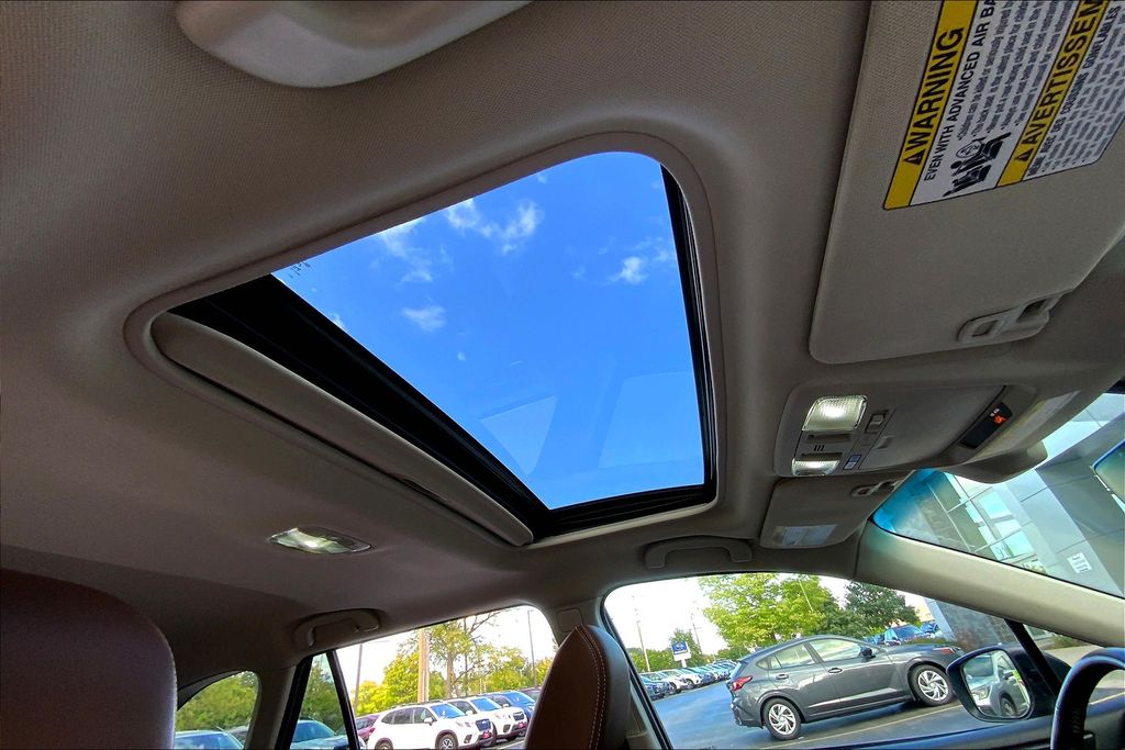 2018 Subaru Outback 2.5i Touring photo 20