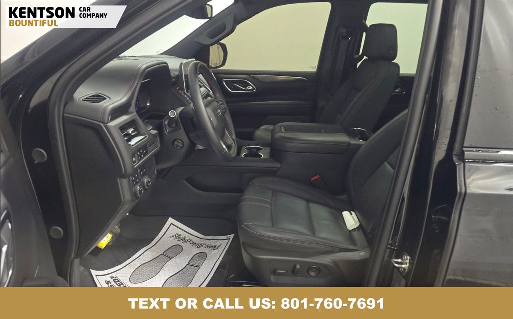 2024 Chevrolet Tahoe RST photo 3