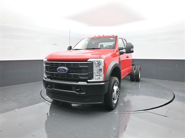 2025 Ford F-550 XL photo 3