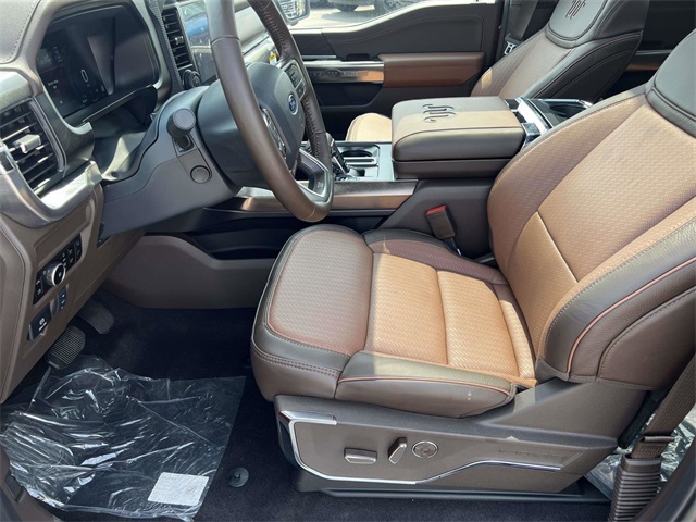 2025 Ford F-150 King Ranch photo 8