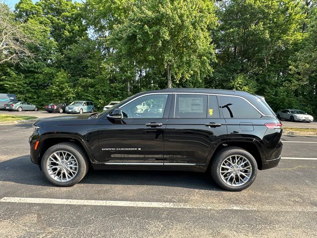 2025 Jeep Grand Cherokee Summit photo 8