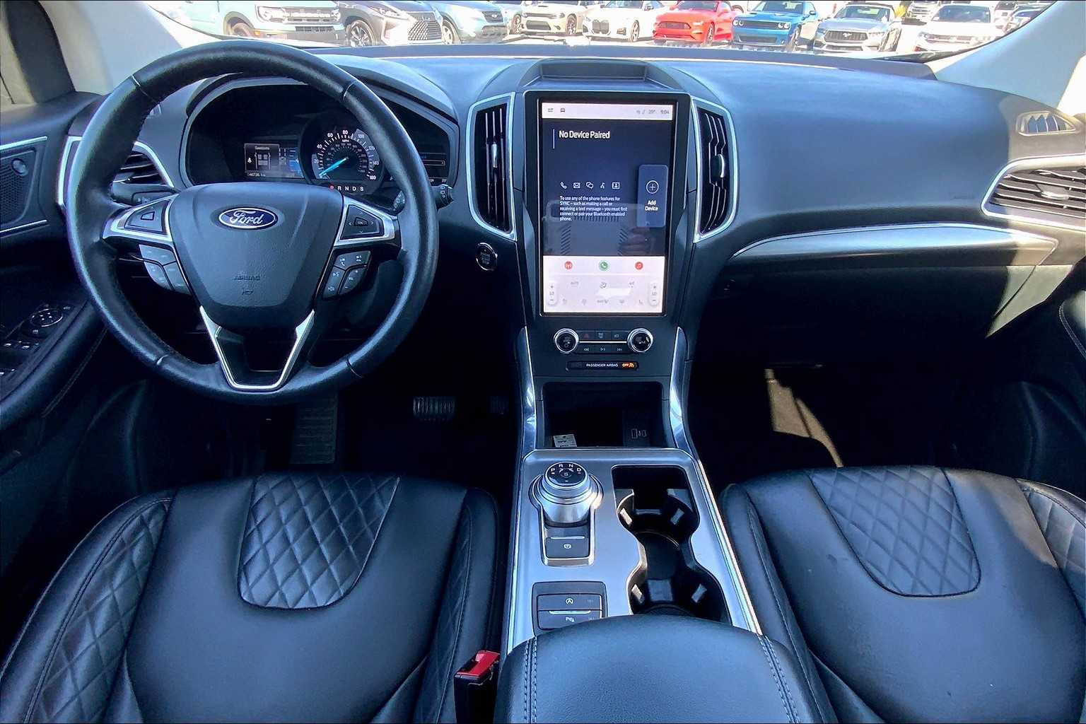 2024 Ford Edge Titanium photo 14