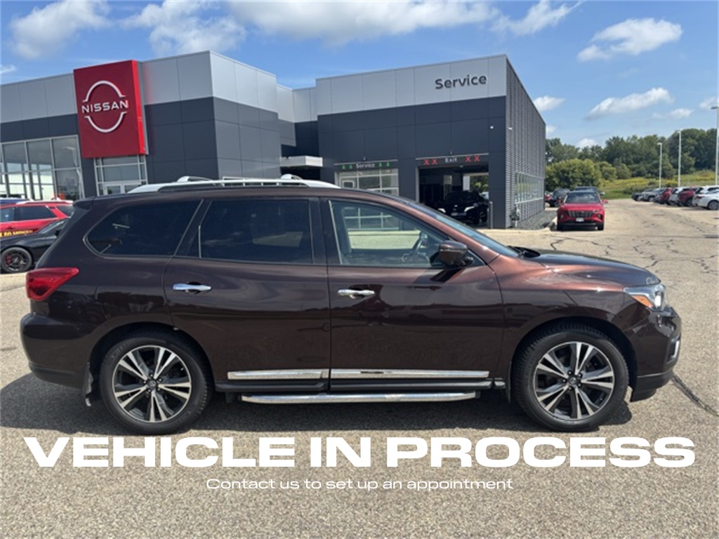 Used 2019 Nissan Pathfinder Platinum with VIN 5N1DR2MM2KC581952 for sale in Rochester, Minnesota