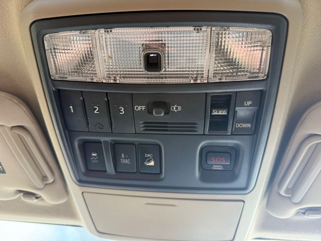 2013 Toyota 4Runner Limited photo 11
