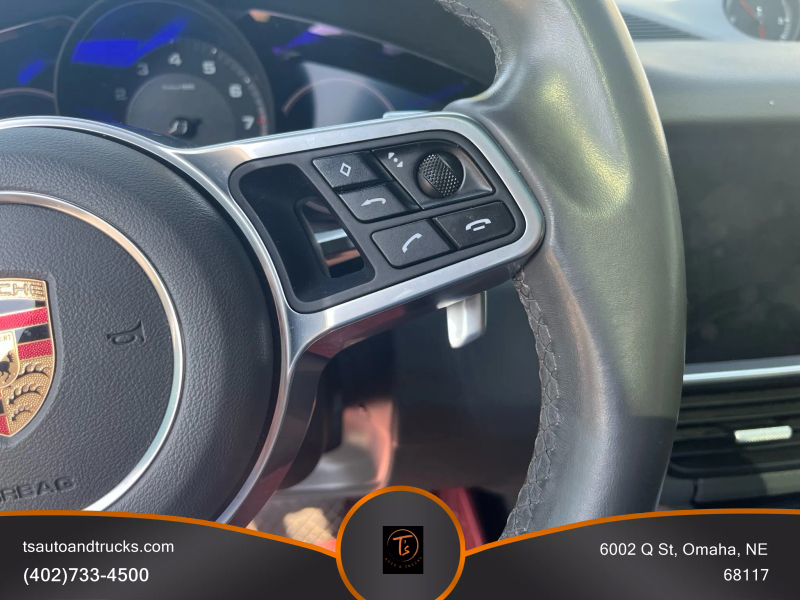 2020 Porsche Cayenne photo 16