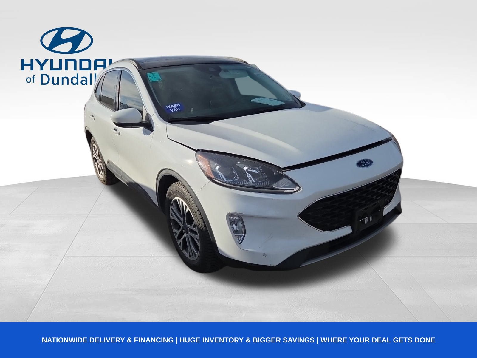 2022 Ford Escape SEL's photo