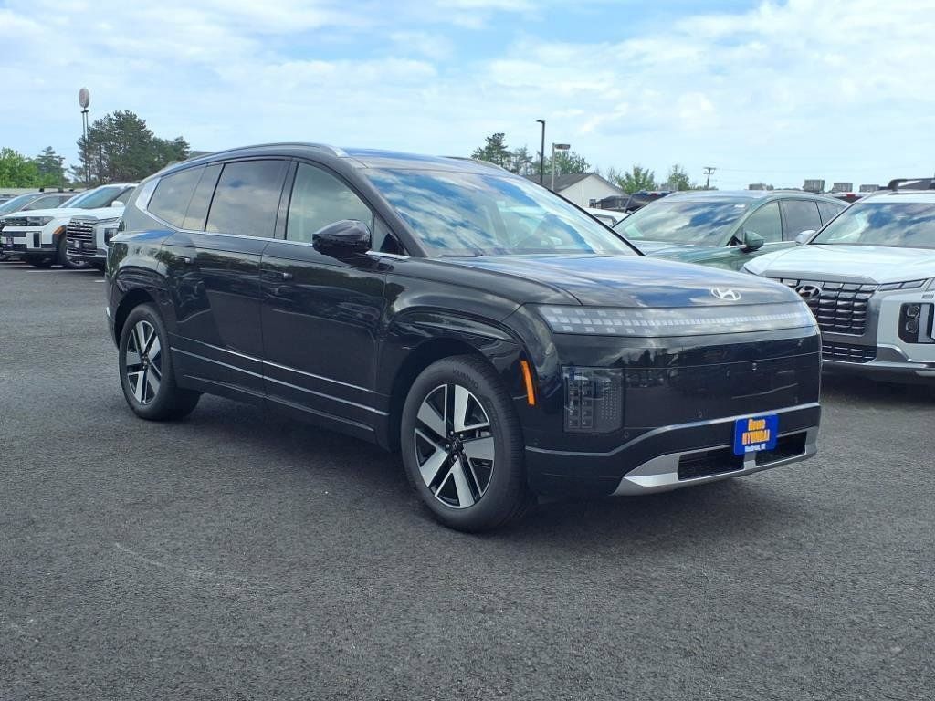 2026 Hyundai Ioniq SEL photo 3