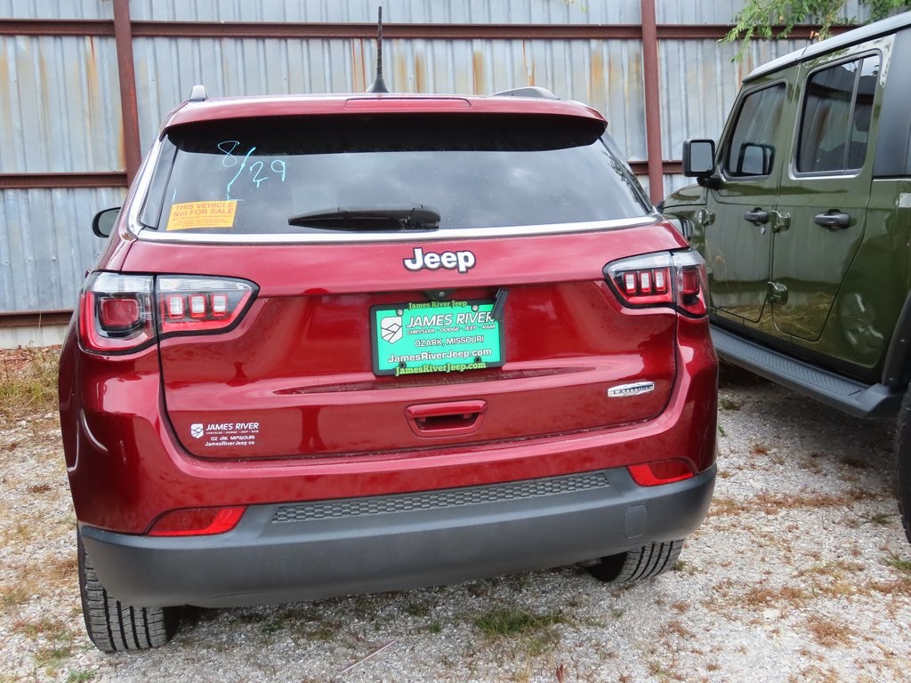 2022 Jeep Compass Latitude photo 13