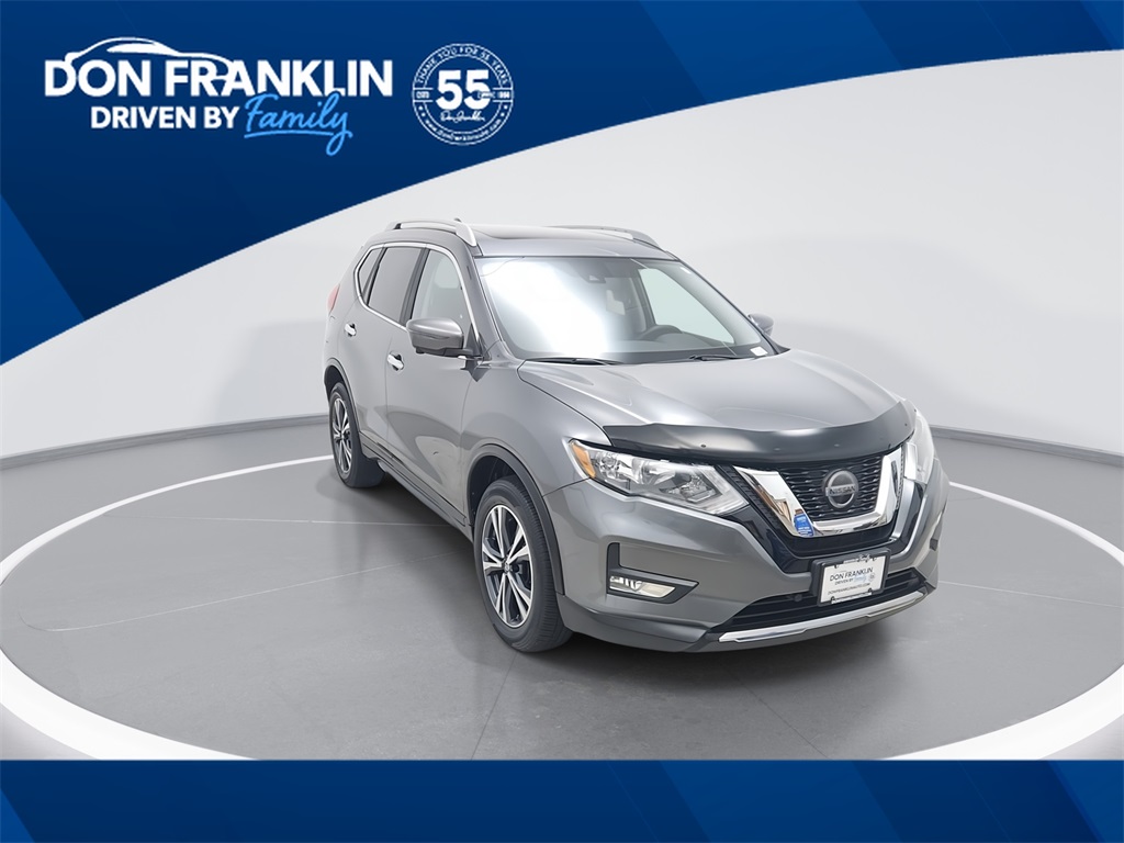 2019 Nissan Rogue SV's photo
