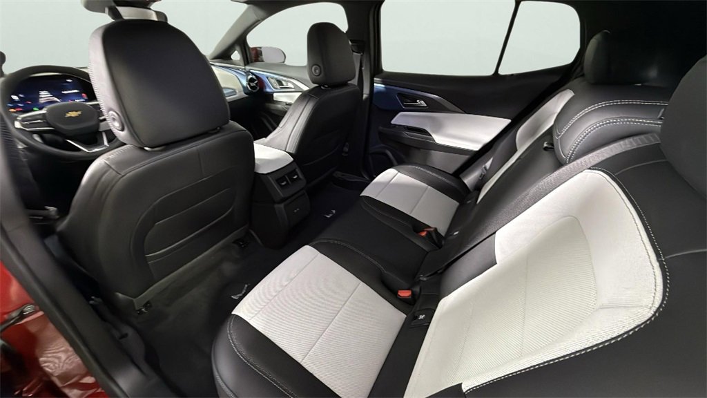 2025 Chevrolet Equinox EV 1LT photo 24
