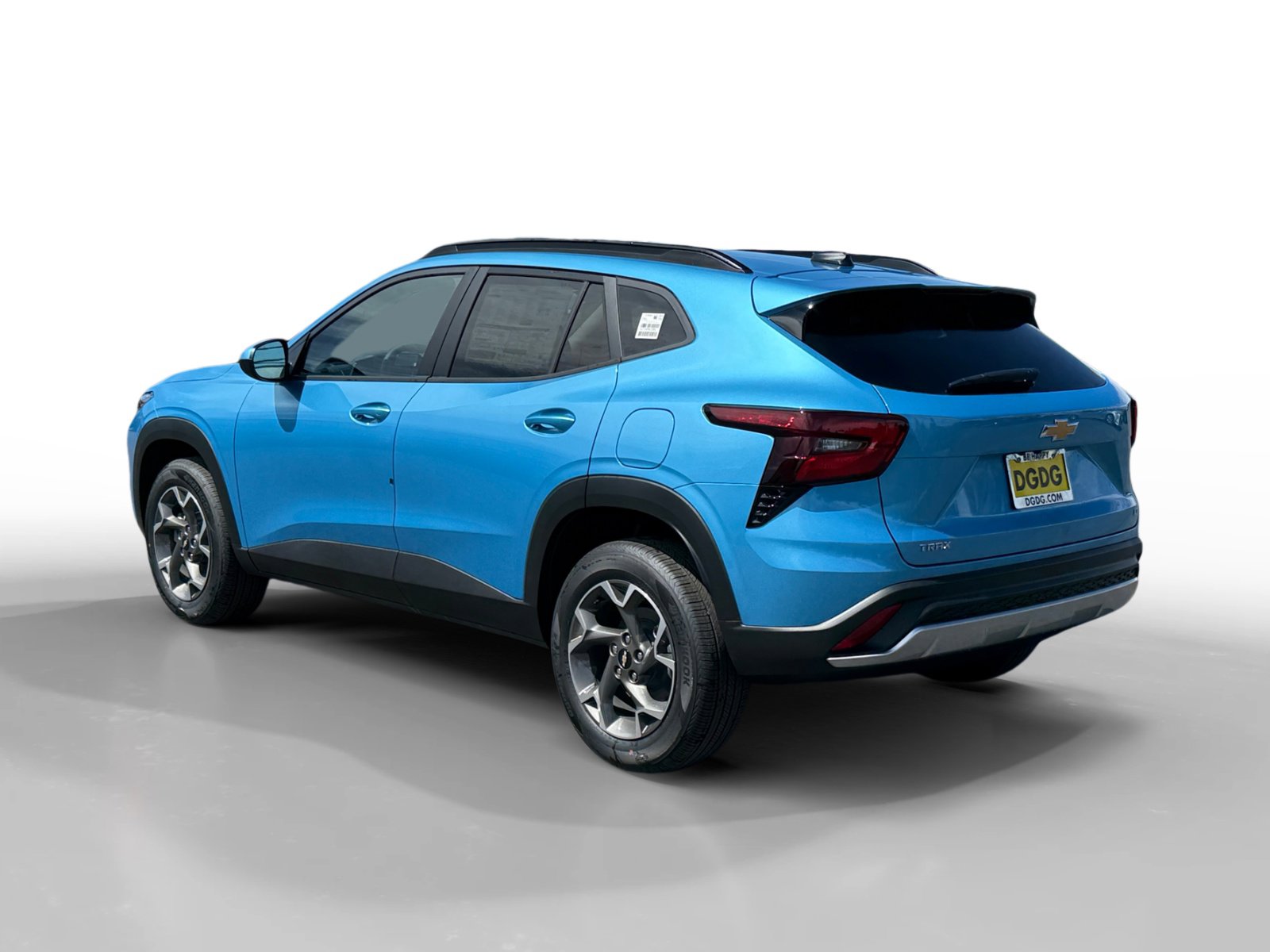 2025 Chevrolet Trax LT photo 3