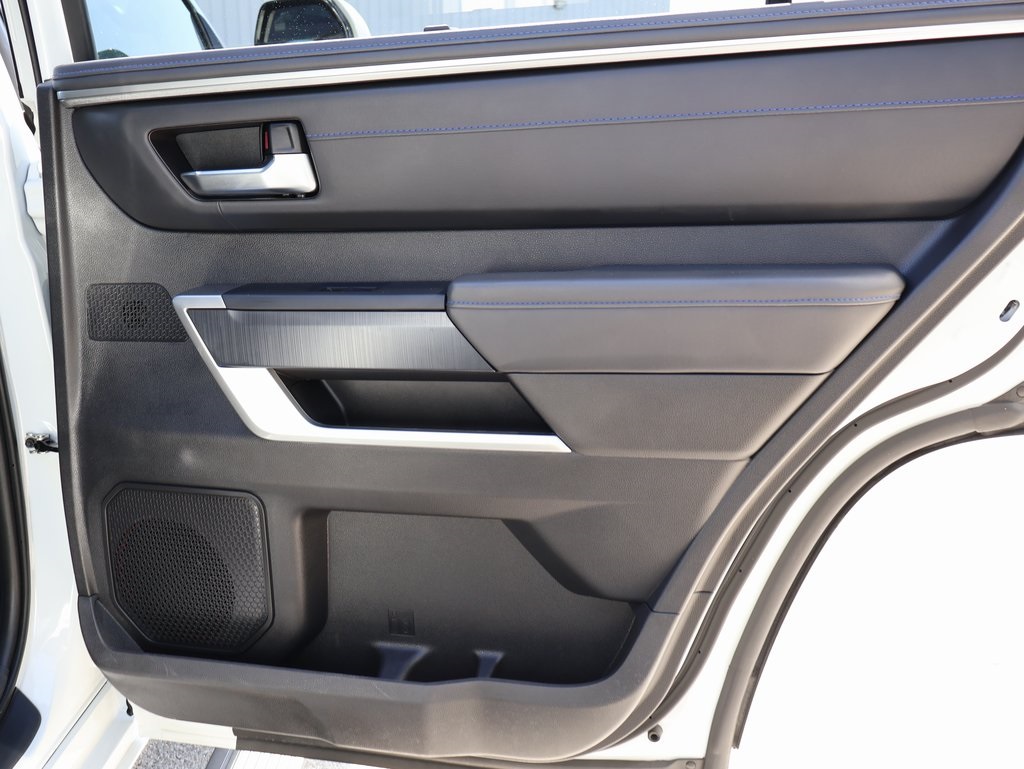 2025 Toyota Sequoia Platinum photo 11