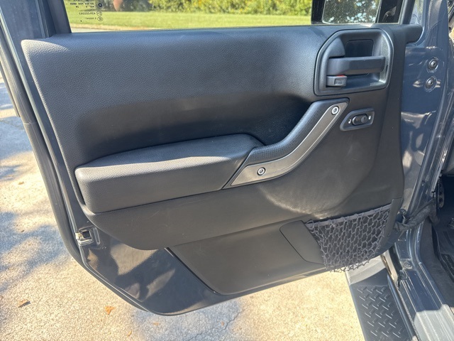 2016 Jeep Wrangler Unlimited Sport photo 12