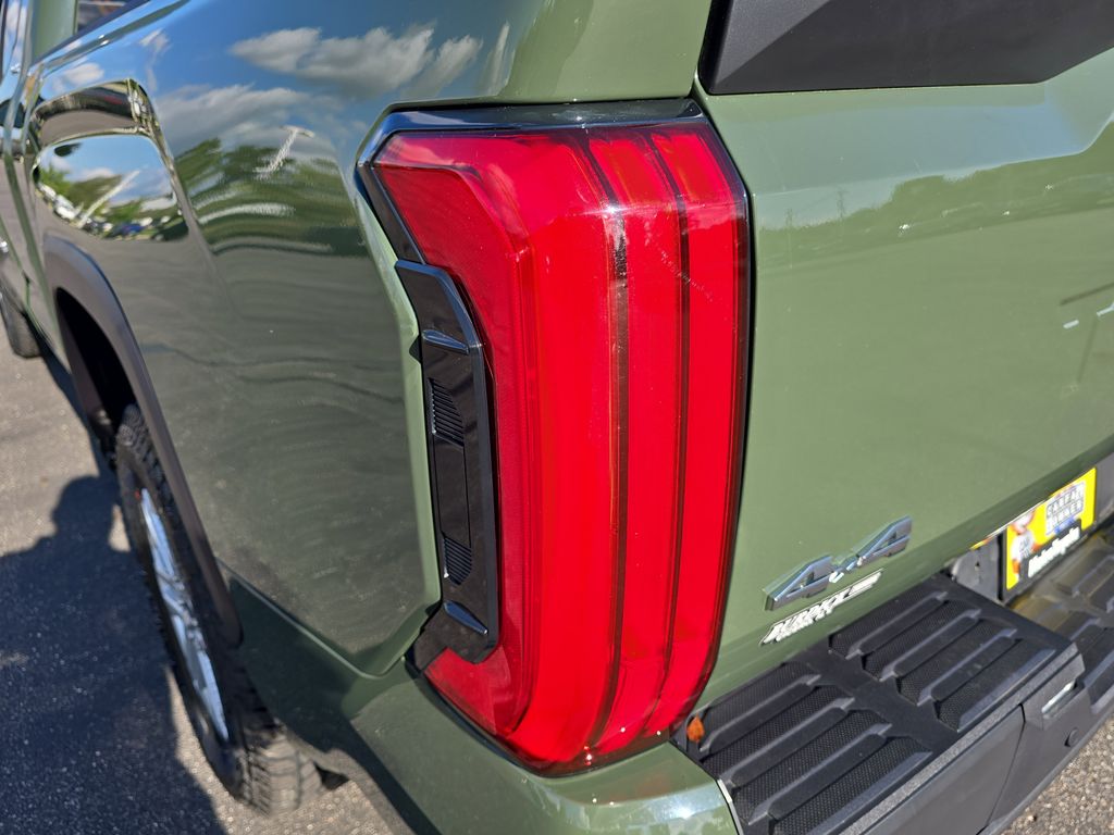 2022 Toyota Tundra SR5 photo 31