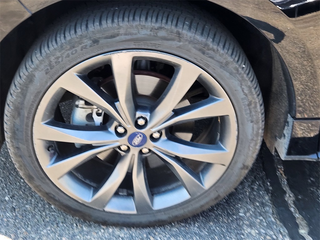 2018 Ford Edge Sport photo 6
