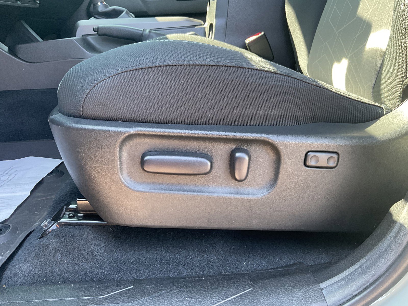 2022 Toyota Tacoma TRD 4x4 photo 23