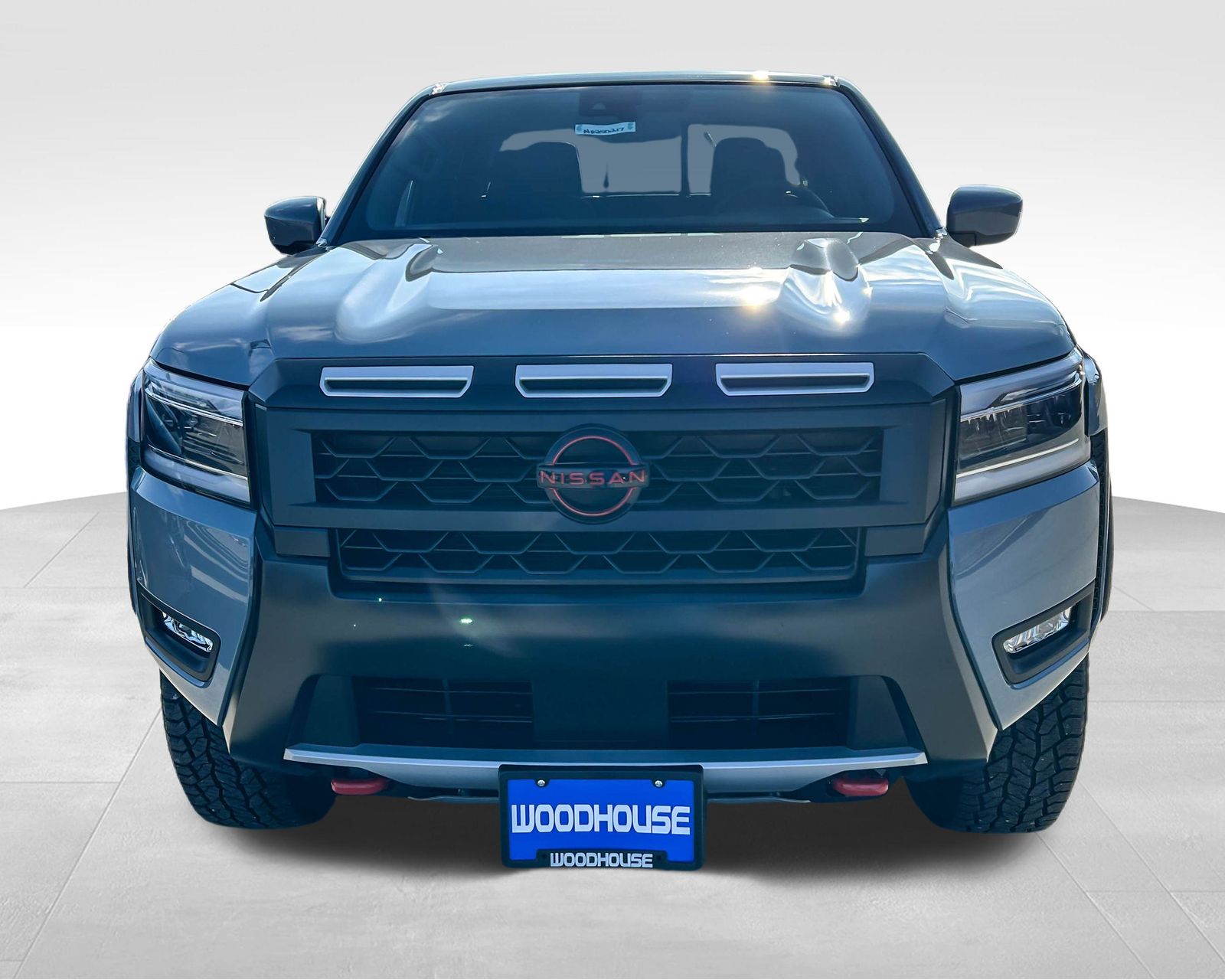 2025 Nissan Frontier PRO-4X photo 2