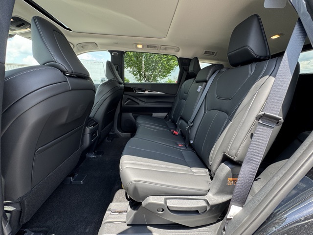 2025 Infiniti QX60 Pure photo 28