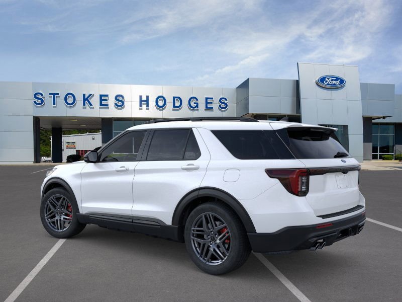 2025 Ford Explorer ST photo 4