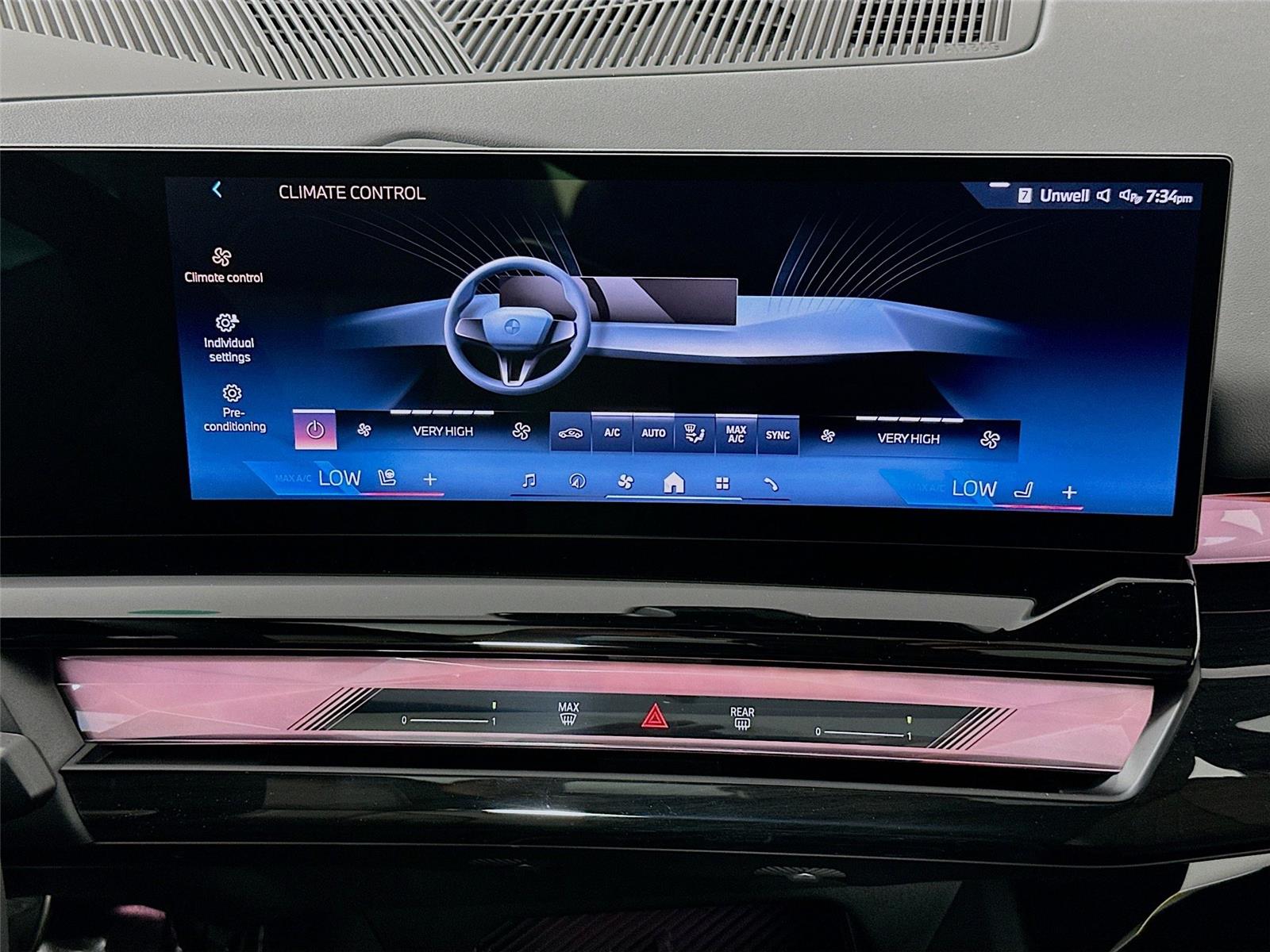 2026 Bmw 550e xDrive photo 16