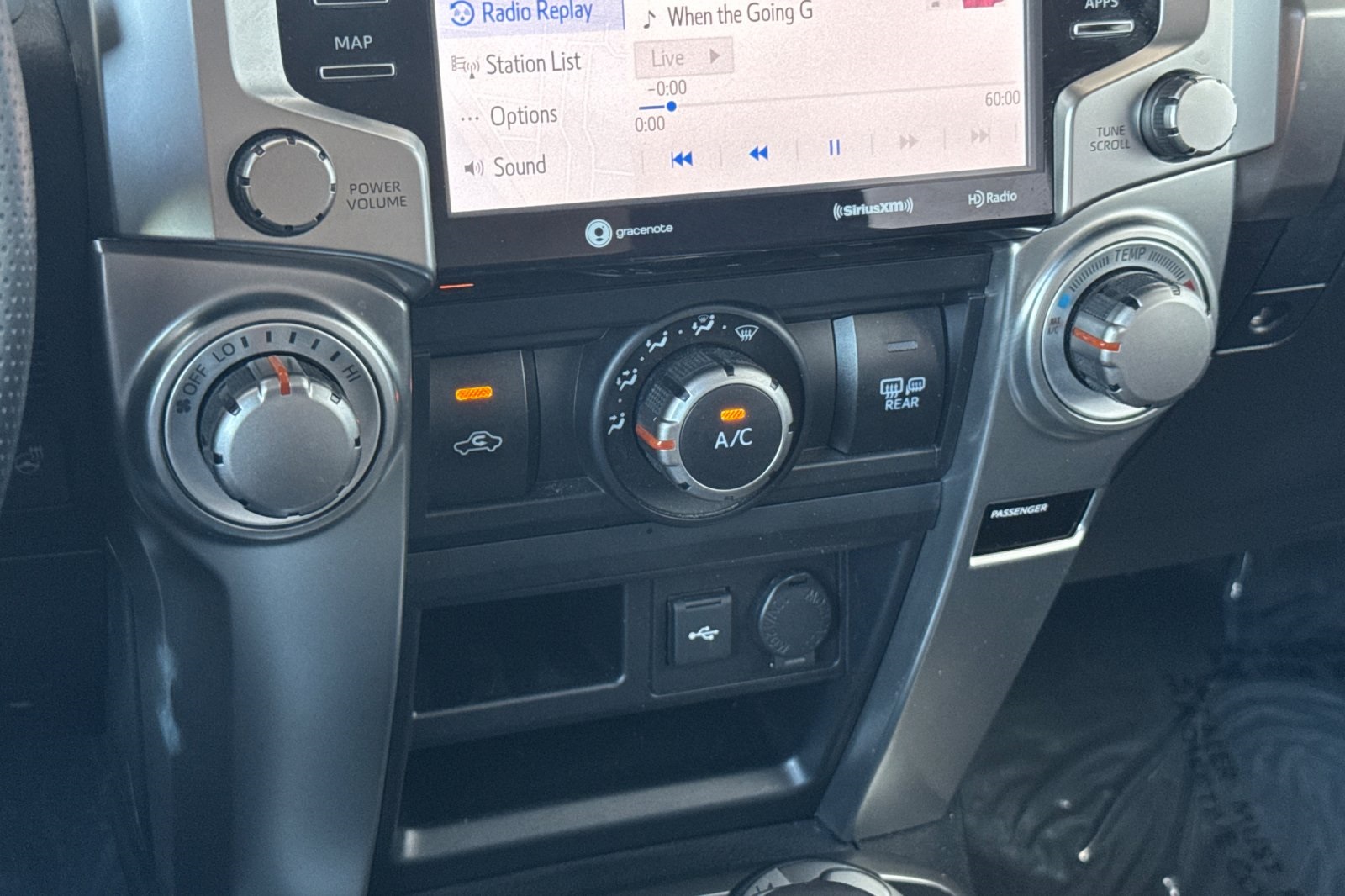2024 Toyota 4Runner SR5 Premium photo 23