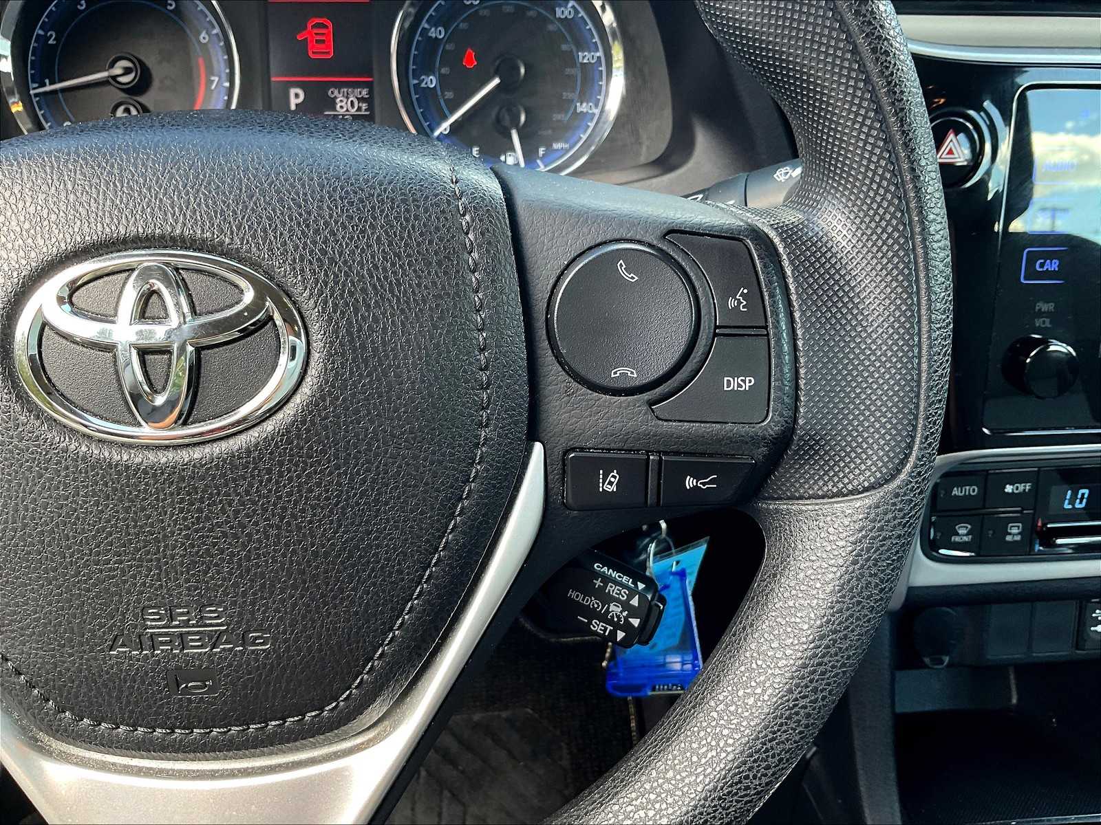 2017 Toyota Corolla LE photo 23