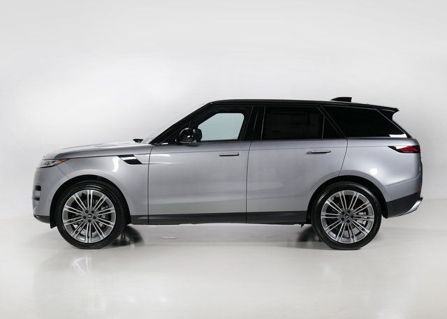 2025 Land Rover Range Rover Sport SE photo 5