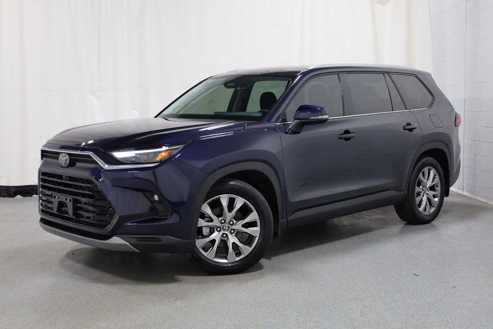 2024 Toyota Grand Highlander Limited's photo
