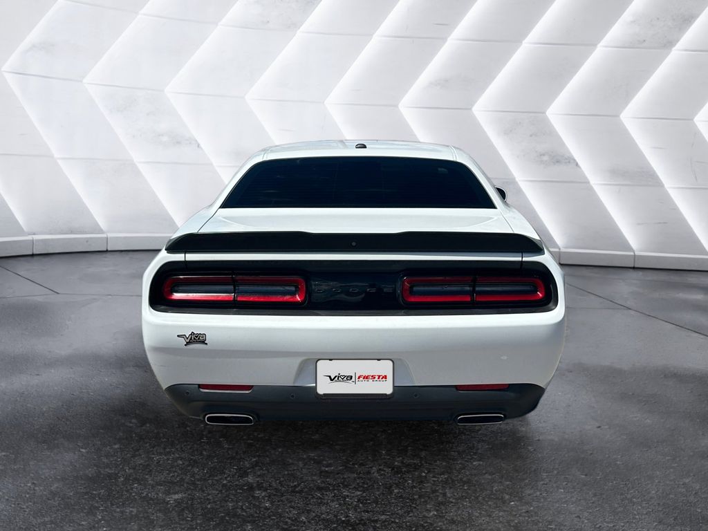 2022 Dodge Challenger GT photo 5
