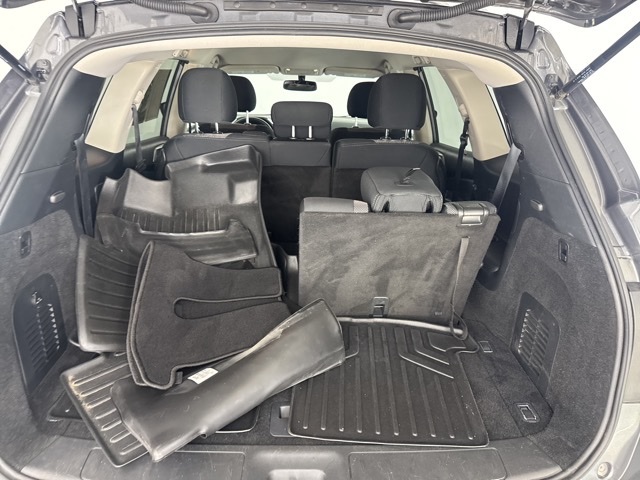 2020 Nissan Pathfinder SV photo 25