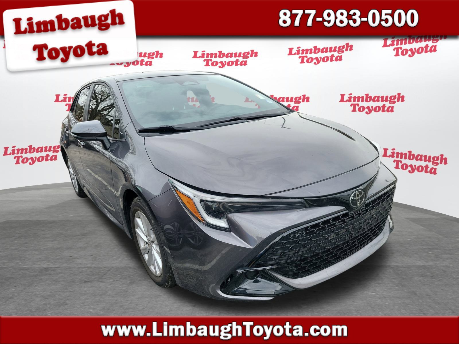 2024 Toyota Corolla Hatchback SE's photo