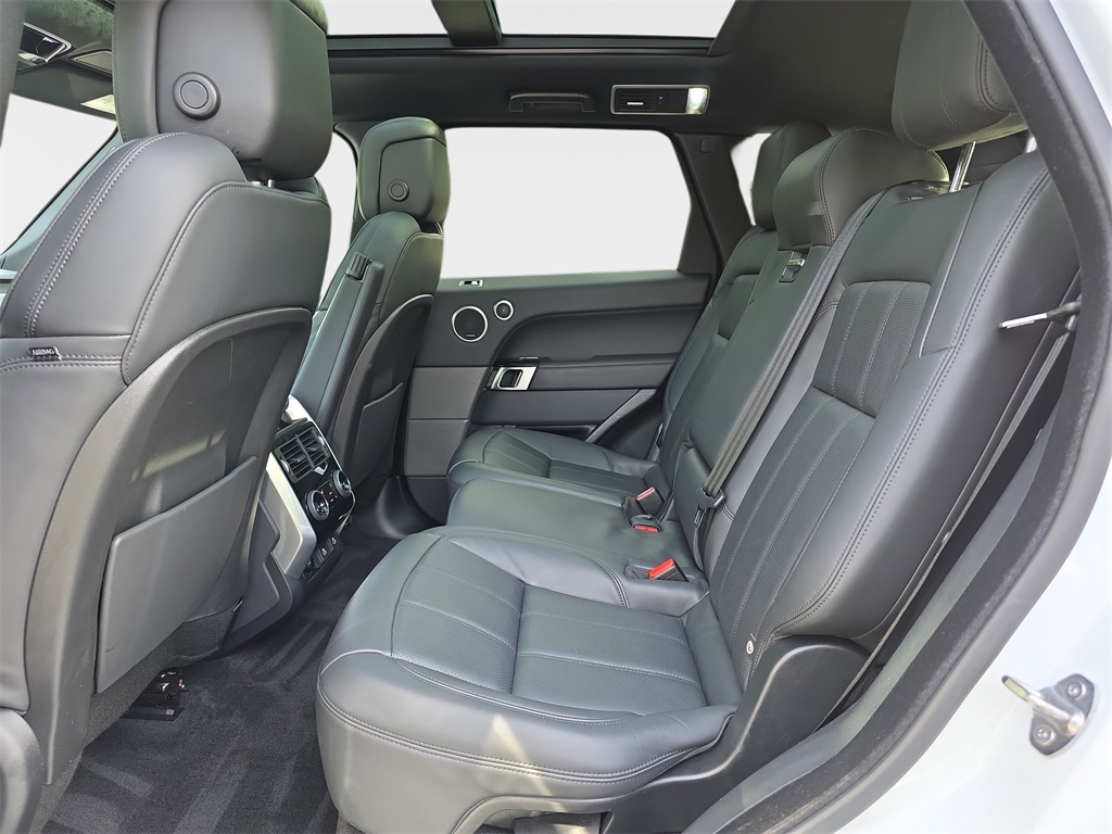 2022 Land Rover Range Rover Sport HSE Silver Edition photo 14